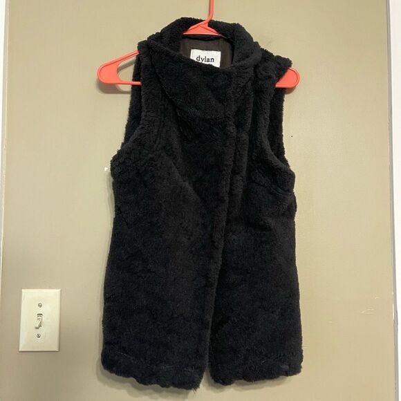 dylan Women’s Faux Fur Dark Brown Button Vest Medium - Picture 7 of 12